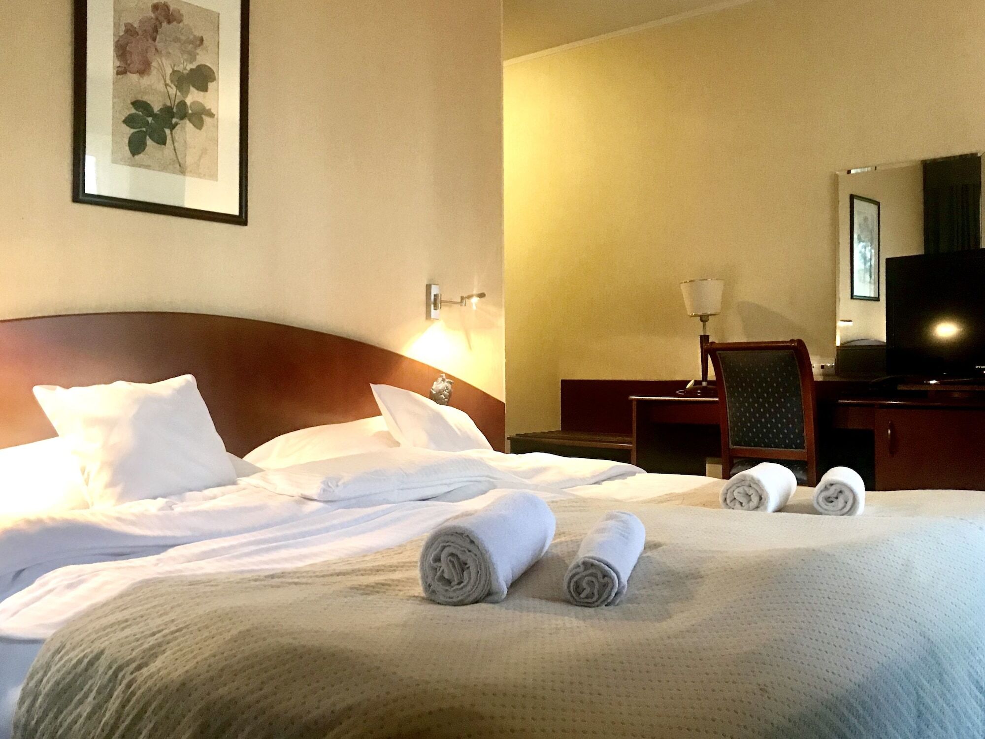 Hotel Rezydencja Solei Poznań Esterno foto