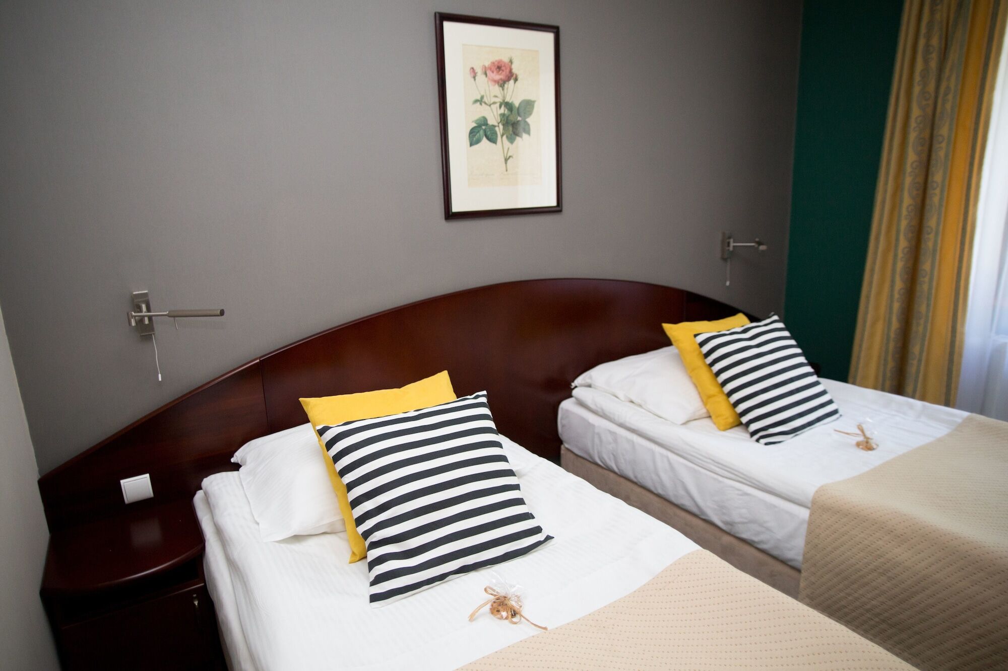 Hotel Rezydencja Solei Poznań Esterno foto